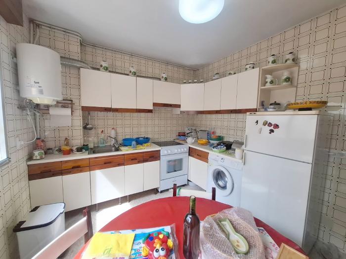 Se vende piso en la zona del Malecón, Ribeira 